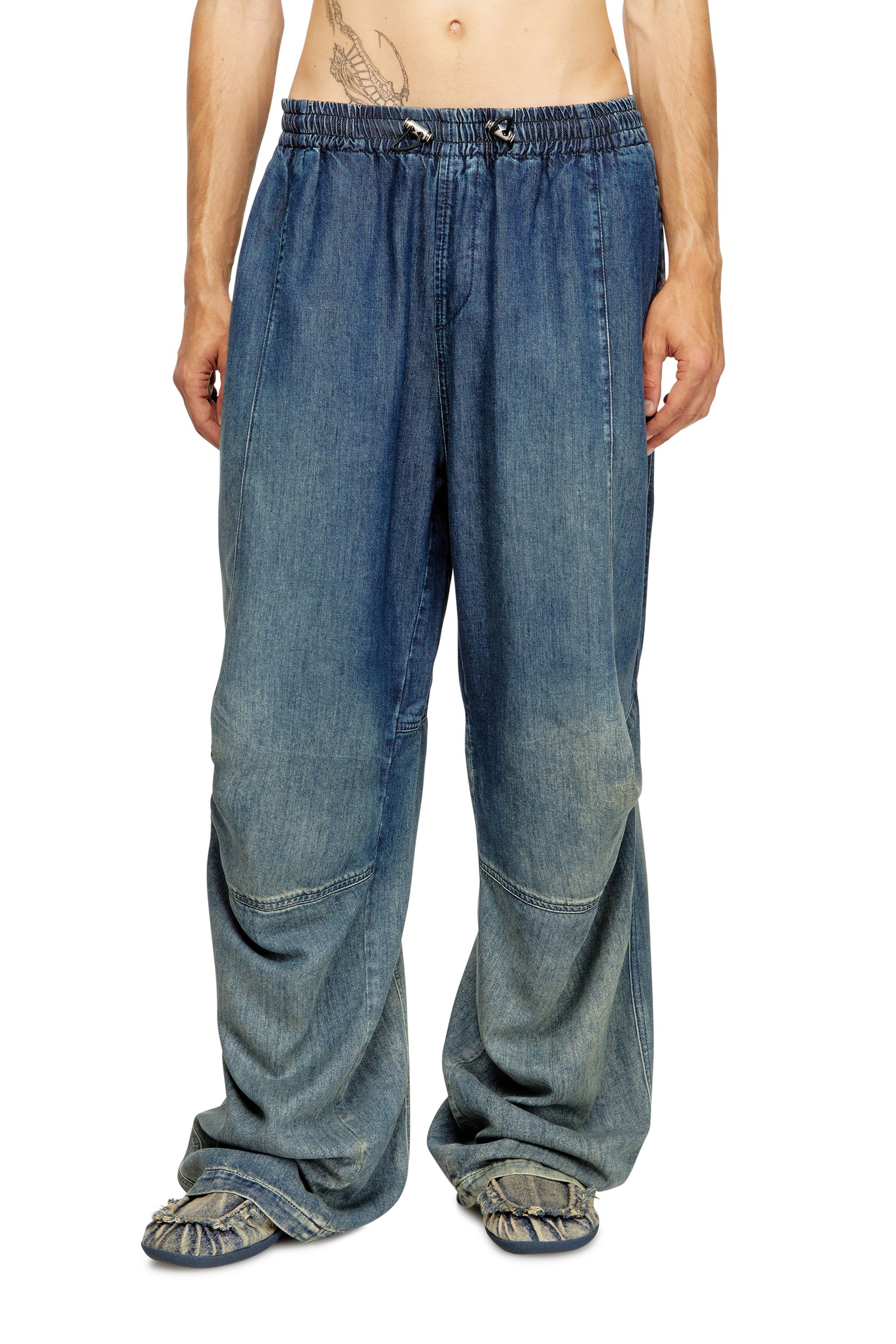 Diesel - Male's Relaxed Jeans D-Pari 068TC, Dark Blue - 2