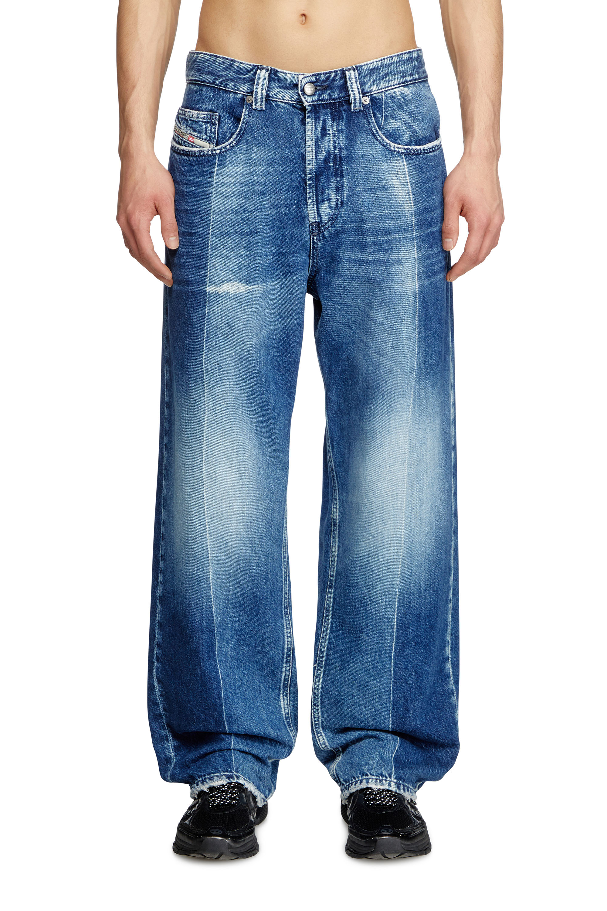 Diesel - Male's Relaxed Jeans 2001 D-Macro 09L48, Medium Blue - 1