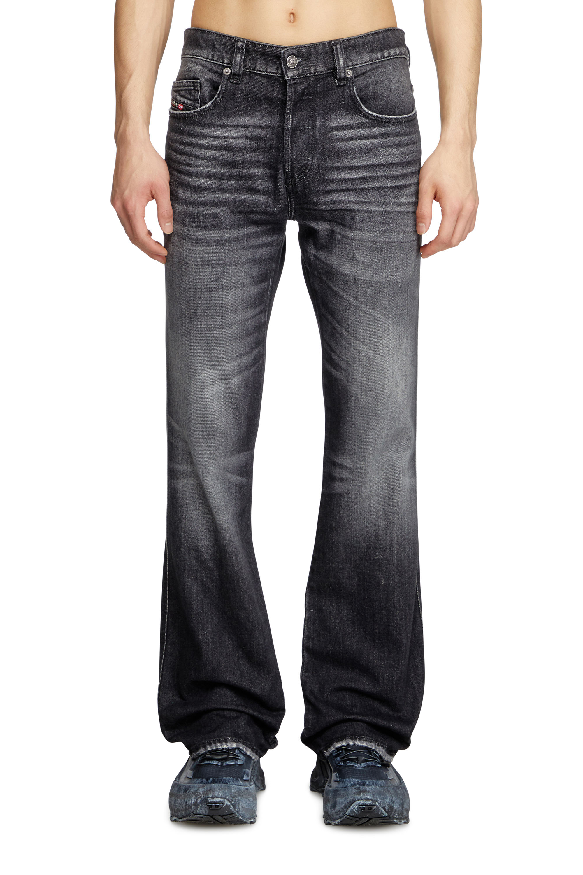 Diesel - Bootcut Jeans 1998 D-Buck 09L50 Homme, Noir/Gris foncé - Image 1